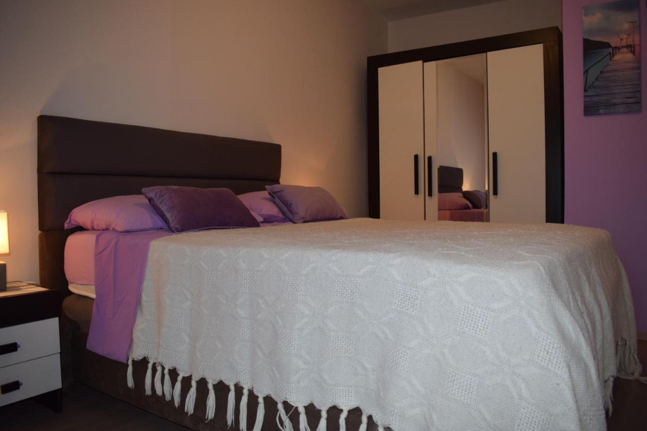 Apartments Sabina I Grapes Малинска Екстериор снимка