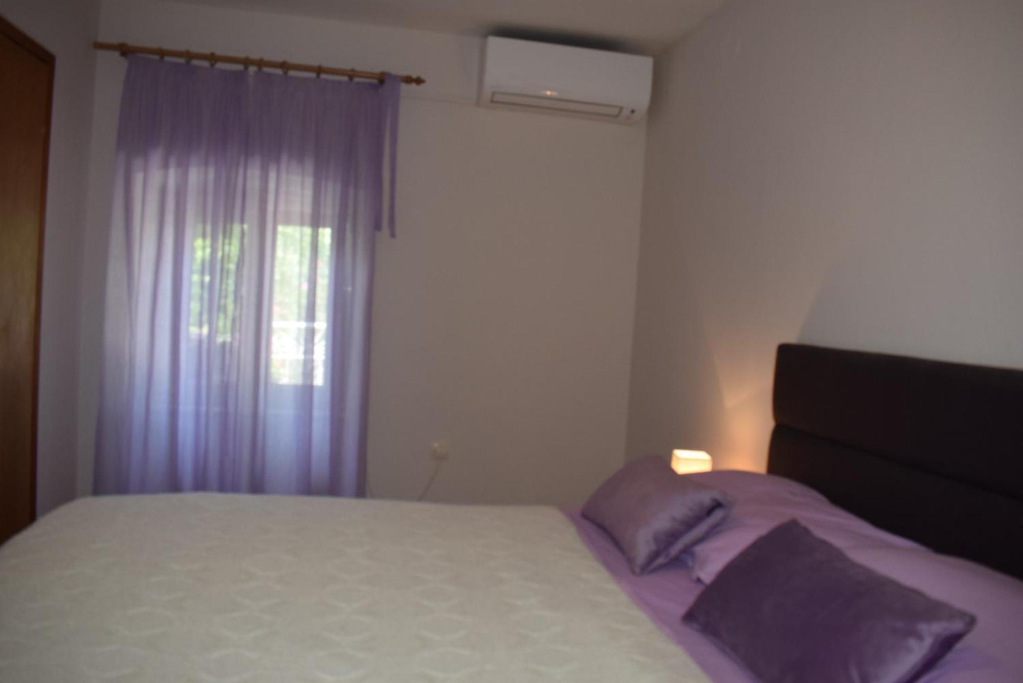 Apartments Sabina I Grapes Малинска Екстериор снимка